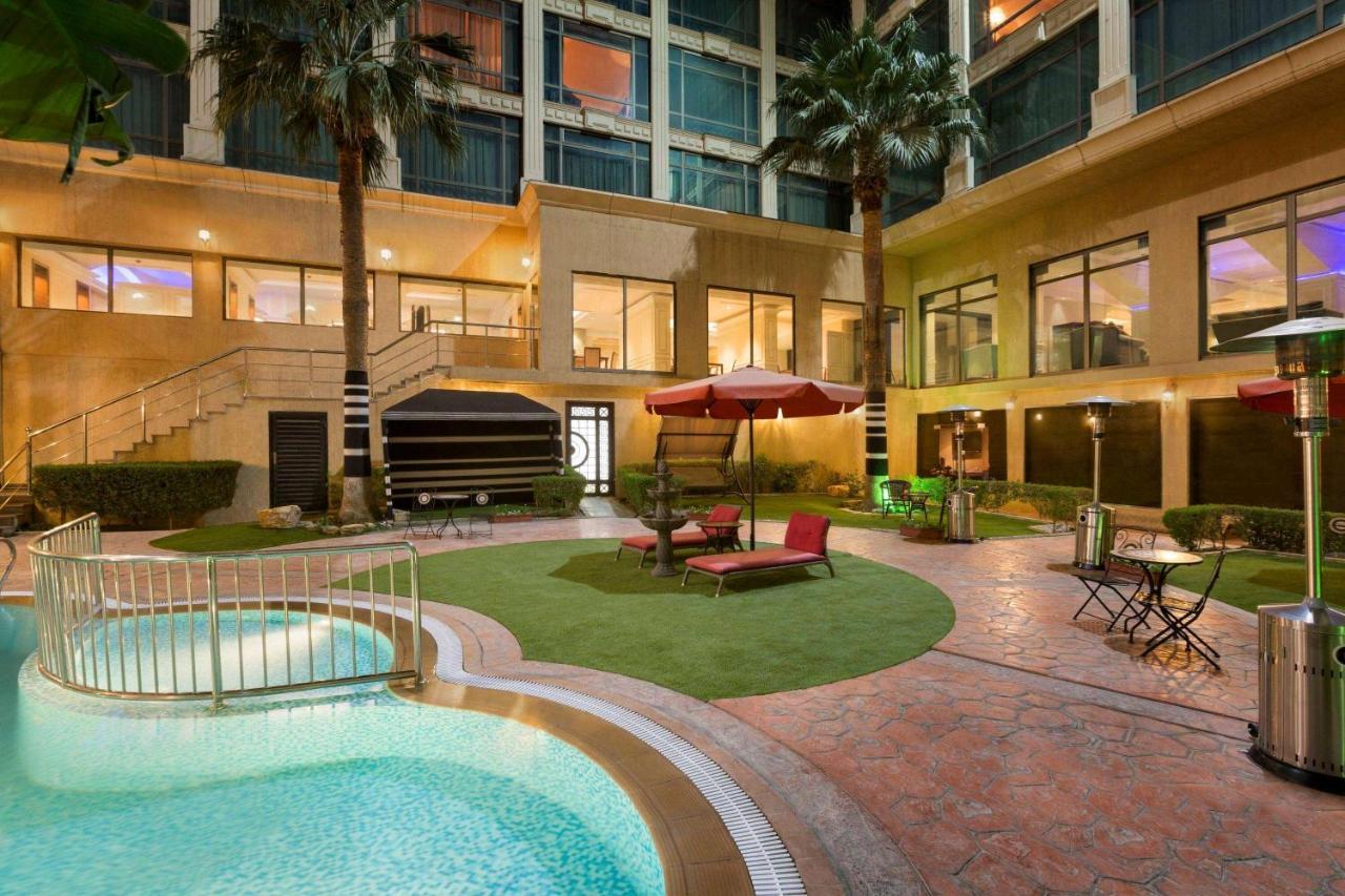 Ramada Riyadh Hotel Luaran gambar