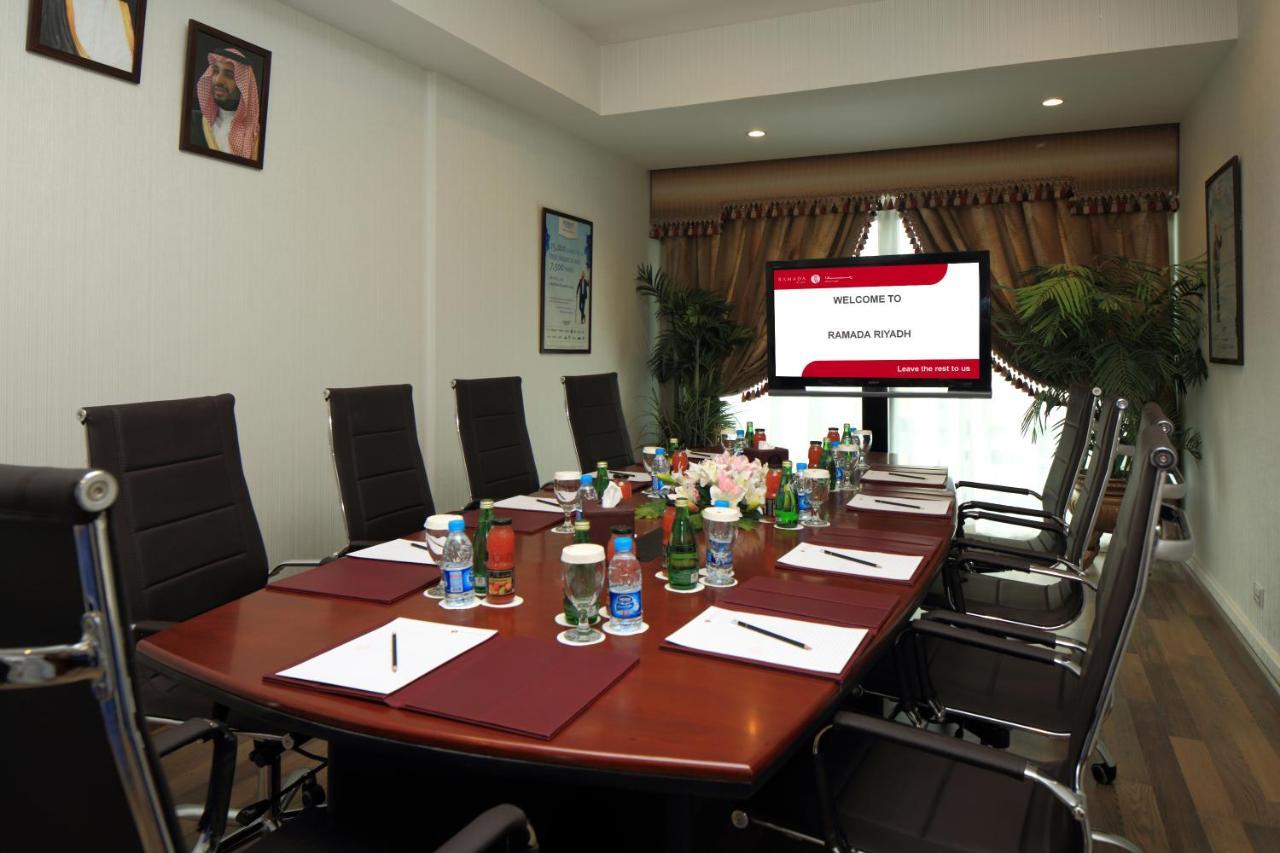 Ramada Riyadh Hotel Luaran gambar