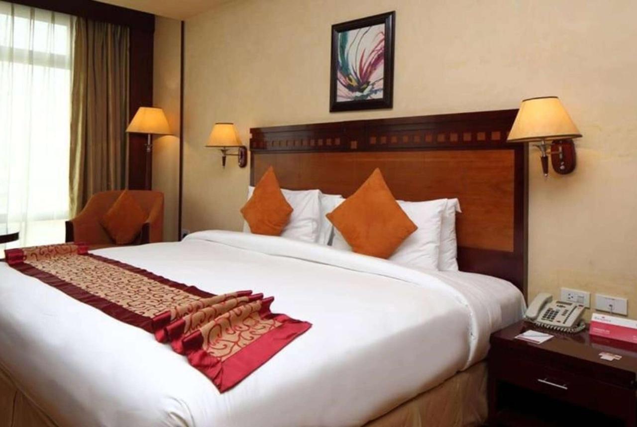 Ramada Riyadh Hotel Luaran gambar