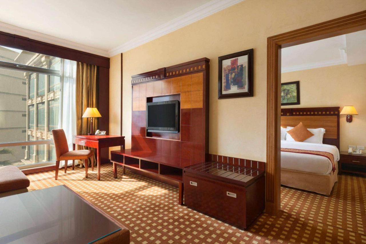 Ramada Riyadh Hotel Luaran gambar
