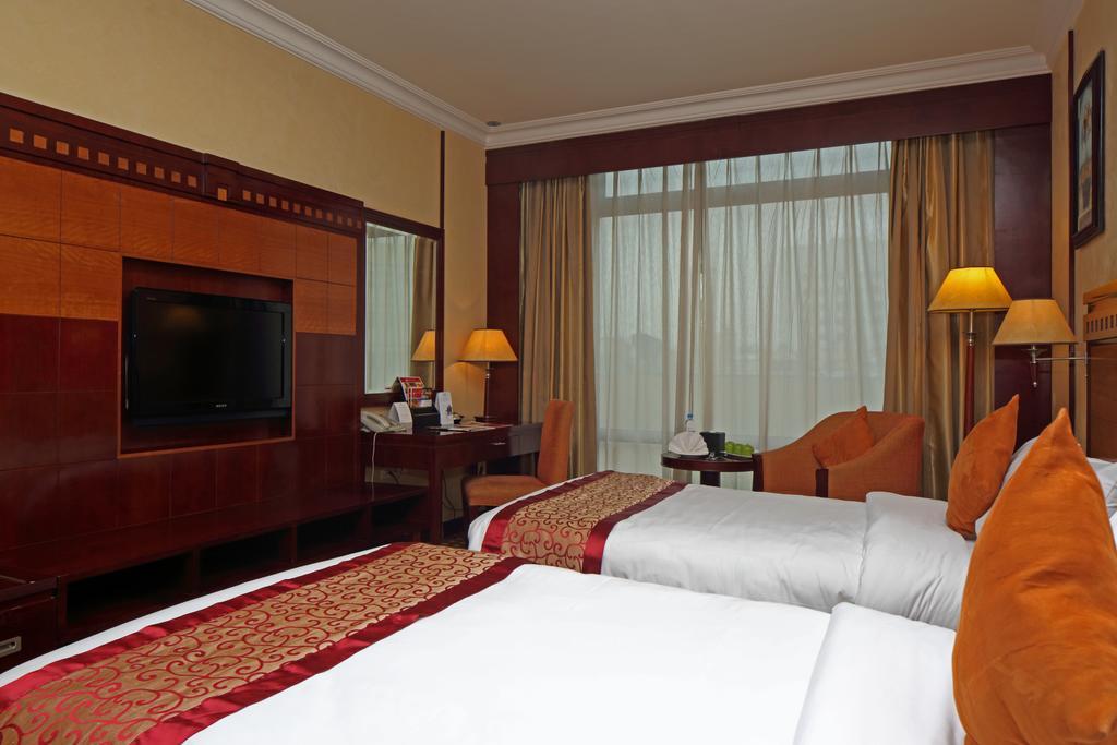 Ramada Riyadh Hotel Luaran gambar