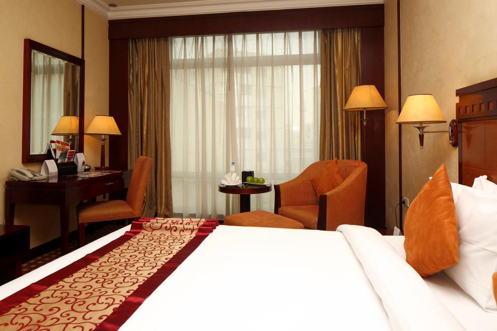 Ramada Riyadh Hotel Luaran gambar