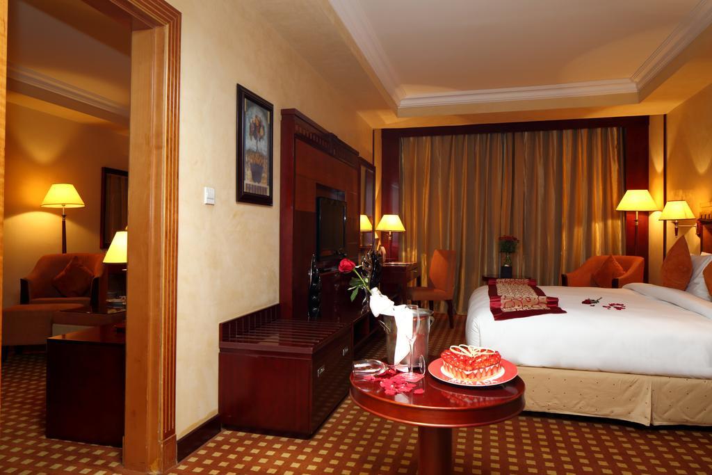 Ramada Riyadh Hotel Luaran gambar