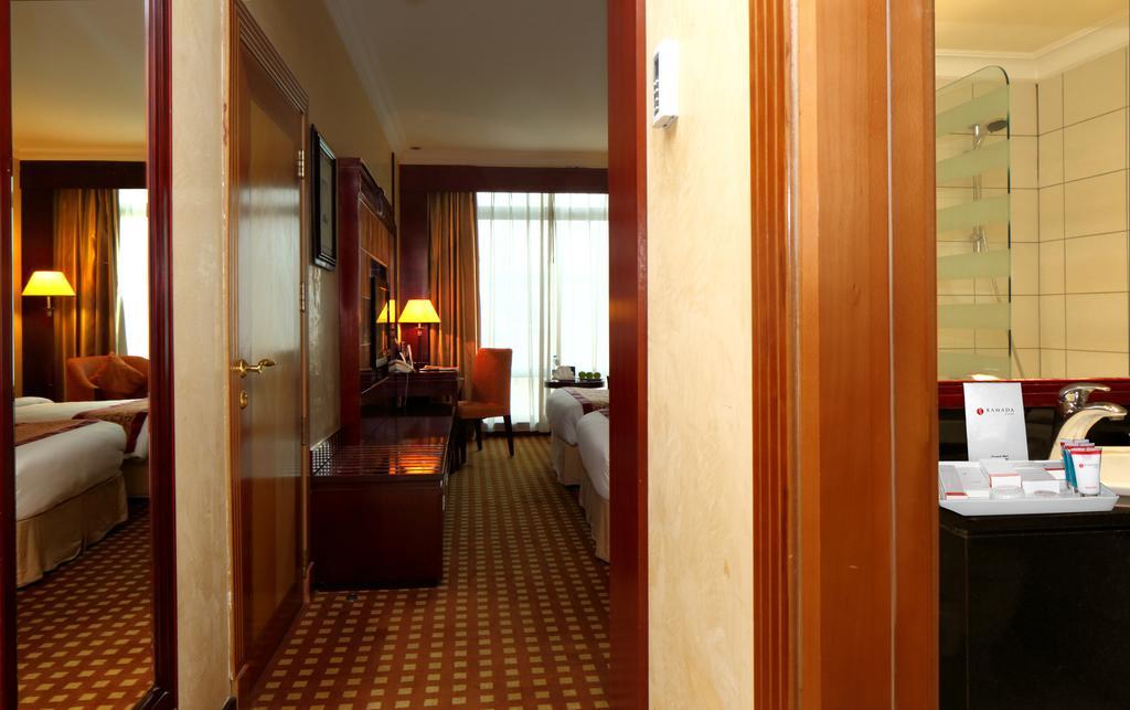 Ramada Riyadh Hotel Luaran gambar