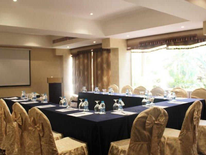 Ramada Riyadh Hotel Luaran gambar