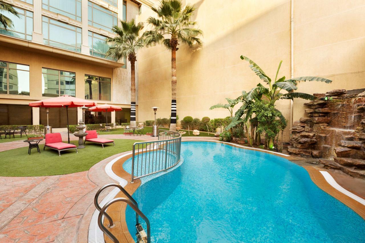 Ramada Riyadh Hotel Luaran gambar