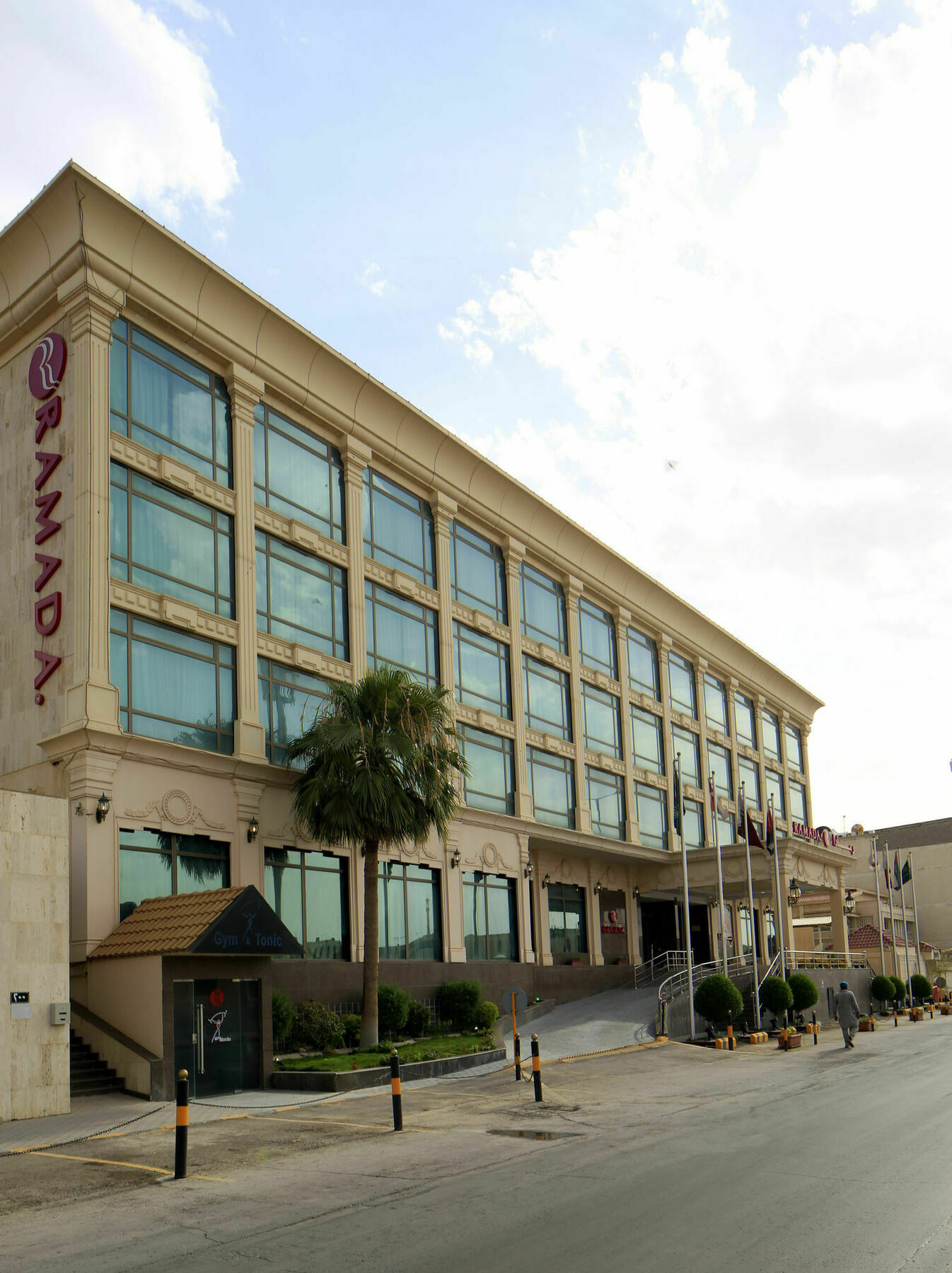 Ramada Riyadh Hotel Luaran gambar